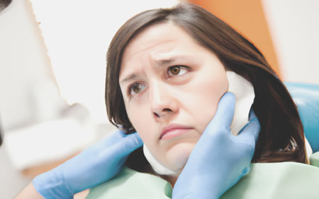 Dolor en mejilla hinflamada Celulitis Facial Odontogénica | Clínica Dental Artdenta Valencia