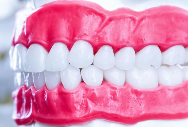 Encías inflamadas - Alveolitis Dental| Clínica Dental Artdenta Valencia