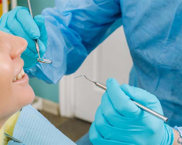 Retenedores Dentales Invisalign | Clínica Dental Artdenta Valencia