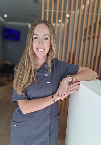 Toni Llop Grima | Clínica Dental Artdenta Valencia