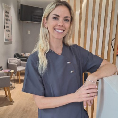 Carolina Espa&ntilde;a | Odontolog&iacute;a y experta dental| Cl&iacute;nica Dental Artdenta Valencia